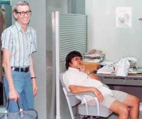 Frank Edwards & Wes Sato, December 1974, Kwajalein