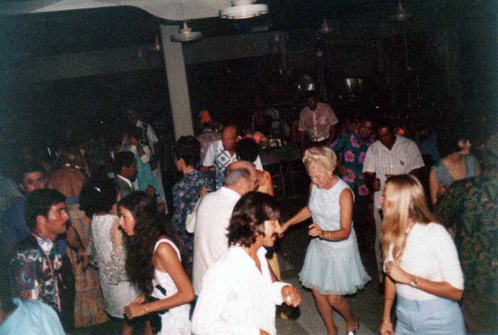 Yokwe Yuk Club, Dancing, Jan 1974, Kwajalein, MI